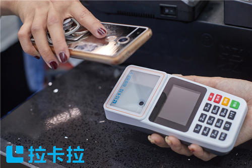 揭秘！掃碼0.38費(fèi)率比pos機(jī)刷卡0.6費(fèi)率低的原因在這里！
